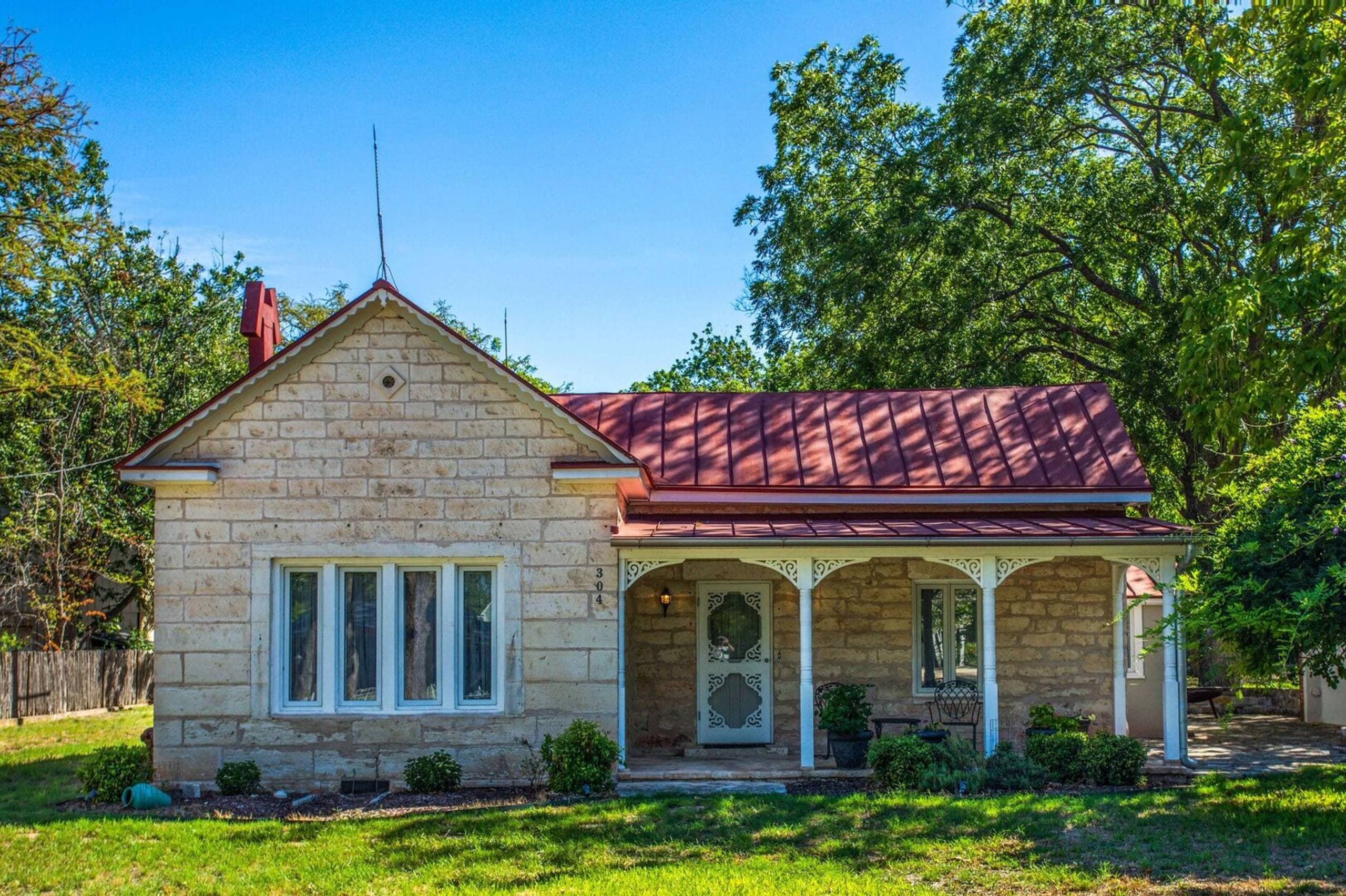 1890 Haus — photo 1
